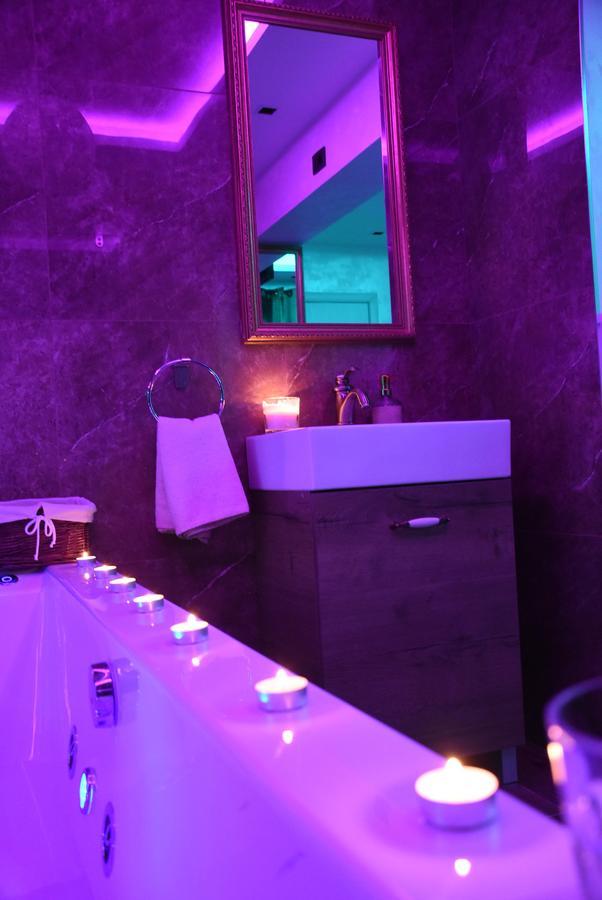 Central Business Apartments Jacuzzi Belgrado Exterior foto
