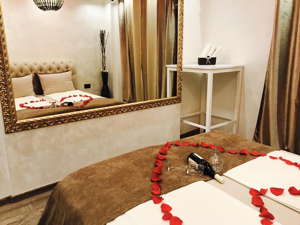 Central Business Apartments Jacuzzi Belgrado Exterior foto