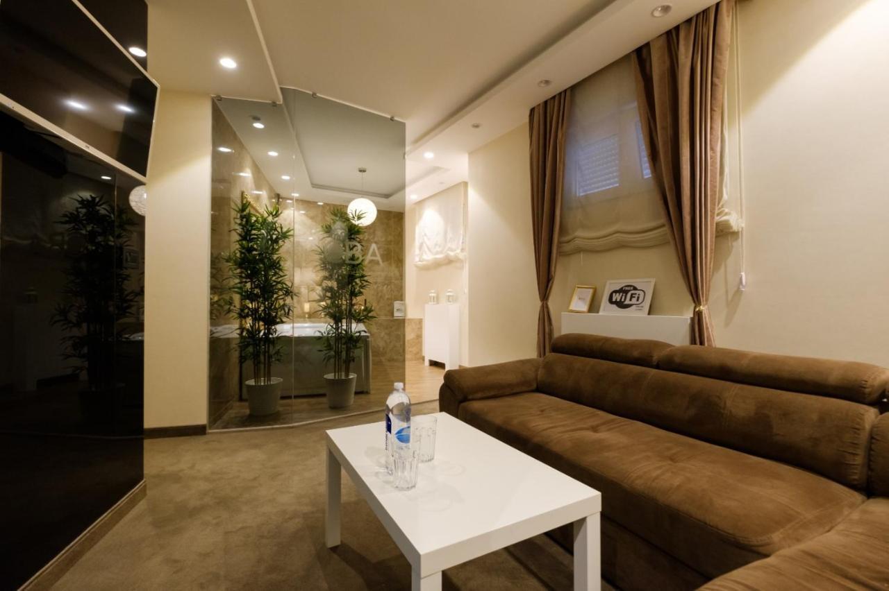 Central Business Apartments Jacuzzi Belgrado Exterior foto